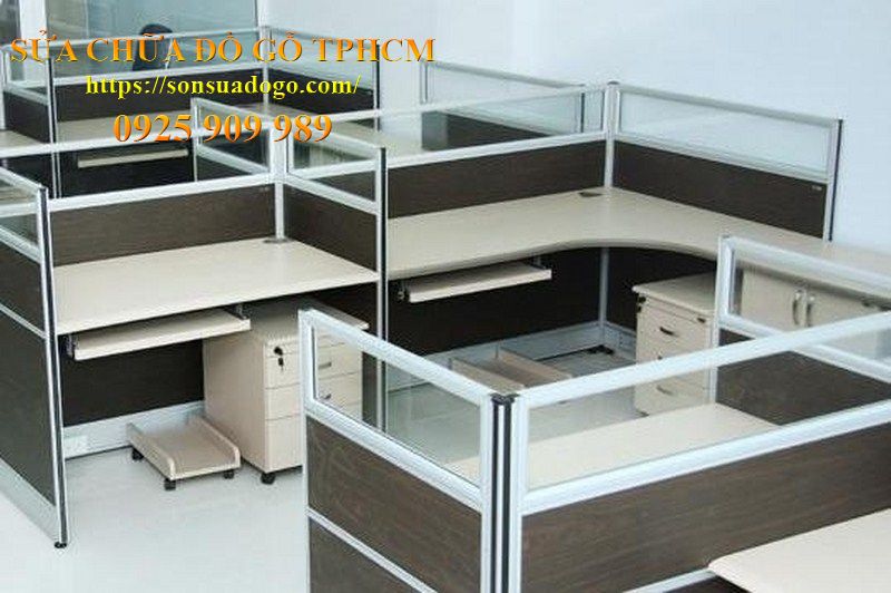 Tháo lắp bàn làm việc phường Gia Định