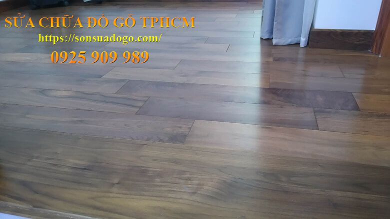 Thợ sửa kệ gỗ tại nhà phường Đông Hưng Thuận