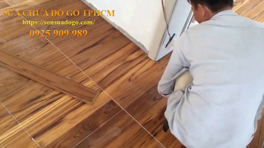 Thợ sửa kệ gỗ tại nhà phường Đức Nhuận