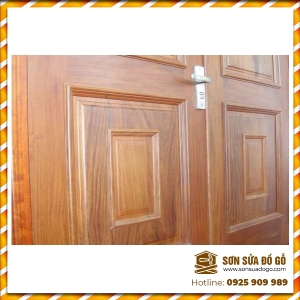 SƠN LẠI CỬA CỔNG QUẬN 10