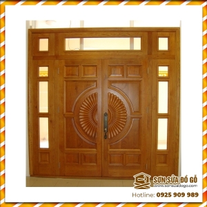 SƠN LẠI CỬA CỔNG QUẬN 2